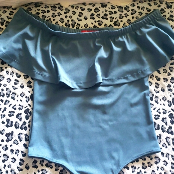Guess top small sice color bluish☆ - Picture 3 of 7